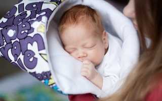 Как выбрать подходящий конверт на выписку из роддома?